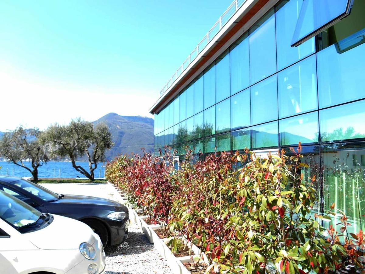 Direttamente Al Lago Apartments Мароне Номер фото