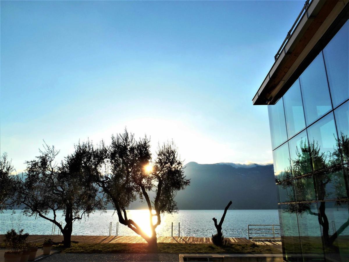 Direttamente Al Lago Apartments Мароне Екстер'єр фото